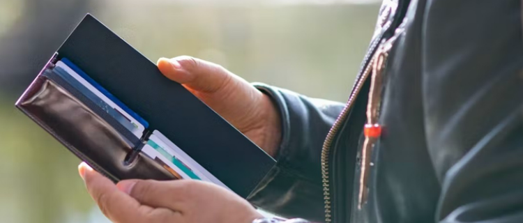 レザー財布　レザー小物