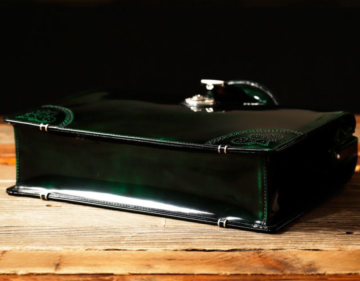 000000000926-07.jpg?size=l&w=